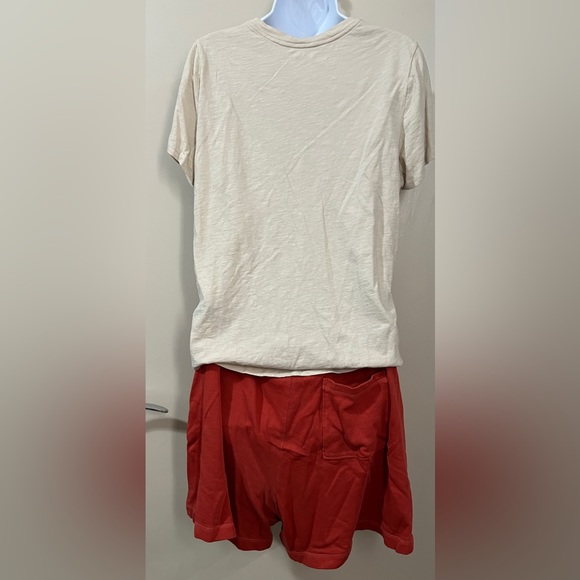 Old Navy Shorts - Picture 2 of 3